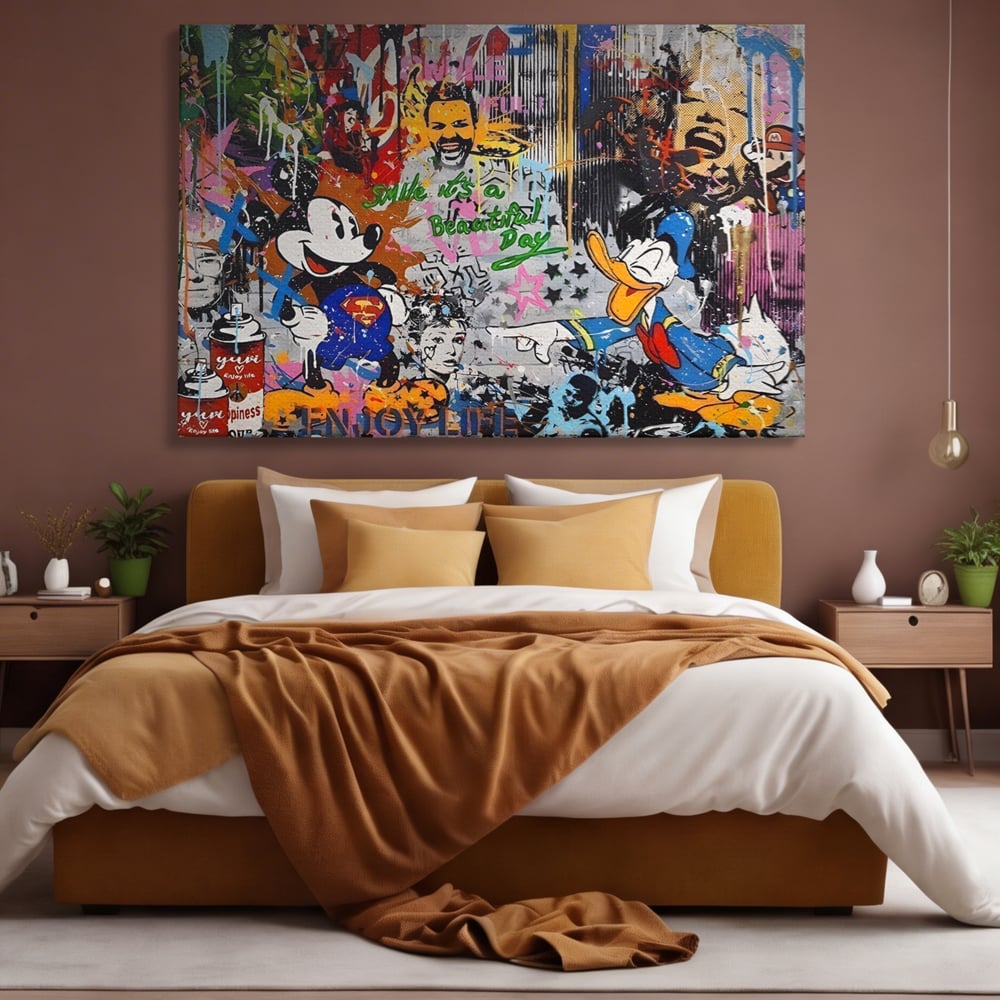 Tablou canvas cu tablou canvas cu graffiti si desene animate, fara rama, pe sasiu de lemn, pe perete intr-un dormitor